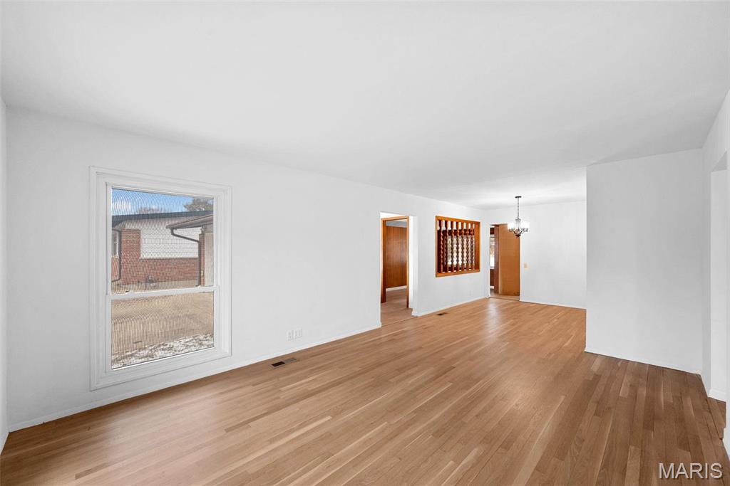 3005 Parker Road Florissant, MO 63033 - Photo 18 of 36 Gallery Image 18