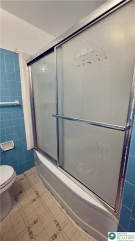 $2,100 | 314 6th Street, Whitehall, PA 18052