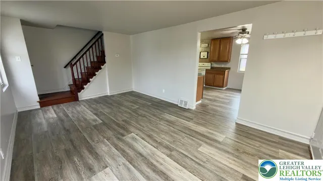 $2,100 | 314 6th Street, Whitehall, PA 18052