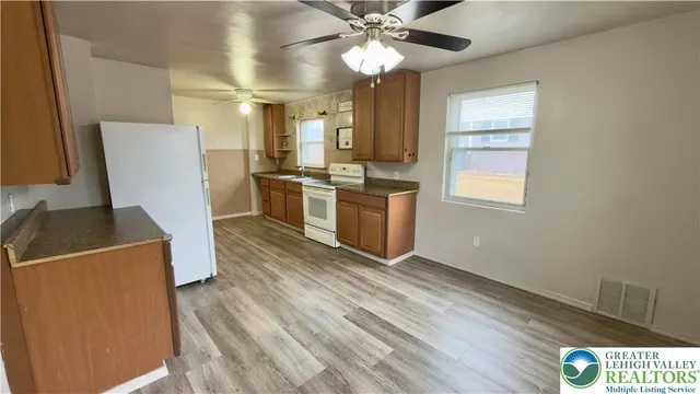 $2,100 | 314 6th Street, Whitehall, PA 18052