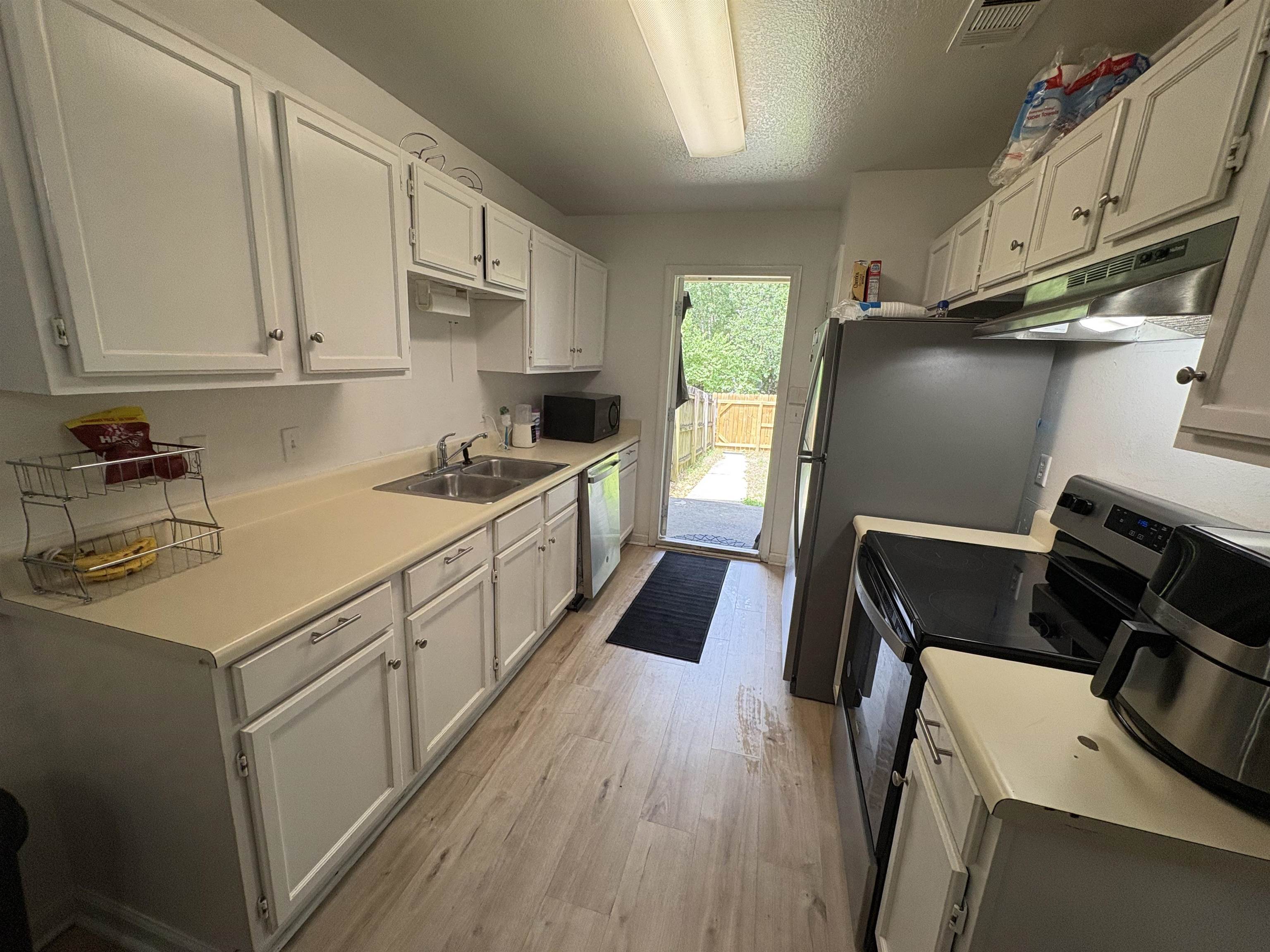 1264 Ocala Road, Unit B Tallahassee, FL 32304 - Photo 15 of 19