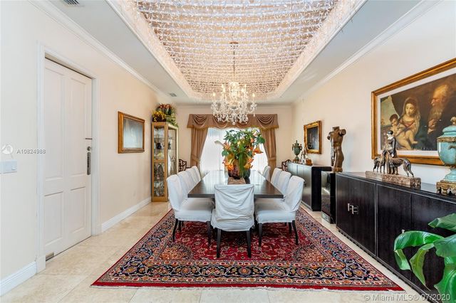 $3,900,000 | 8000 Los Pinos Circle, Coral Gables, FL 33143