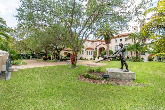 $3,900,000 | 8000 Los Pinos Circle, Coral Gables, FL 33143