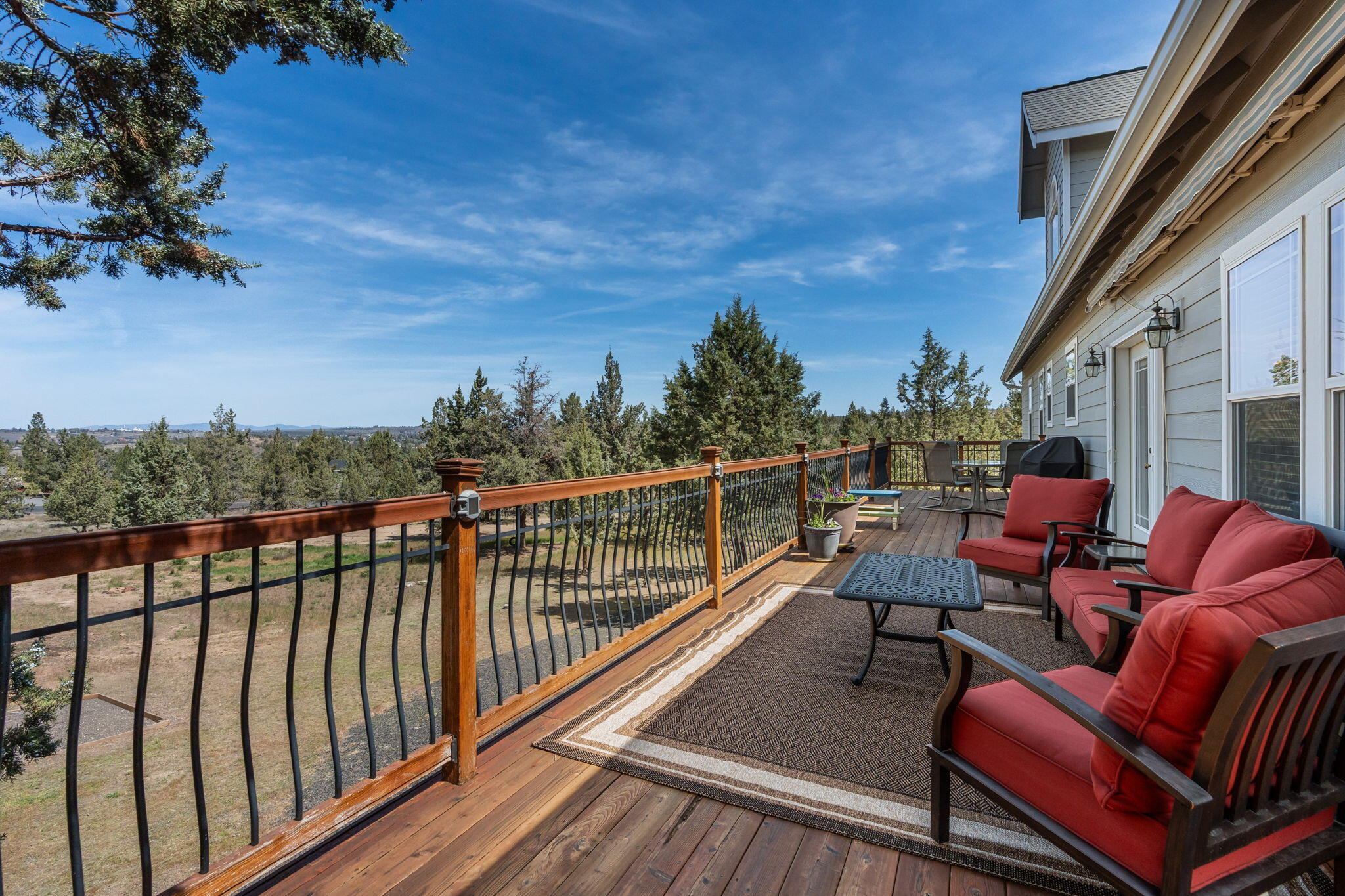 505 Southeast Rancho Lane Madras, OR 97741 - Photo 16 of 72 Back Deck