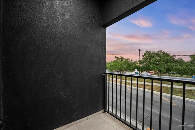 $325,000 | 818 South Bicentennial Boulevard, McAllen, TX 78501