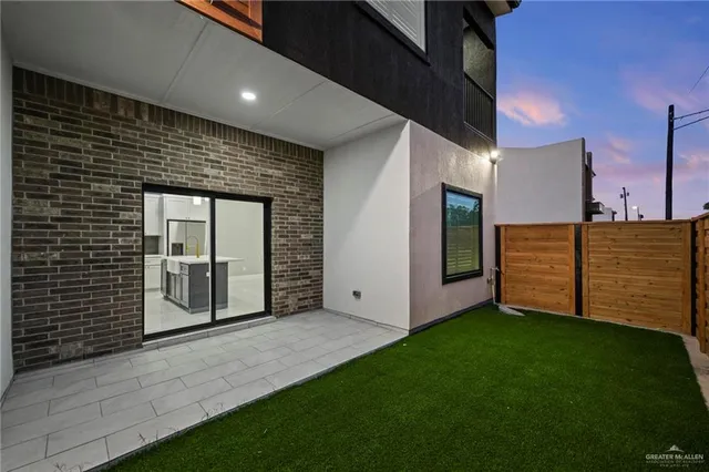 $325,000 | 818 South Bicentennial Boulevard, McAllen, TX 78501