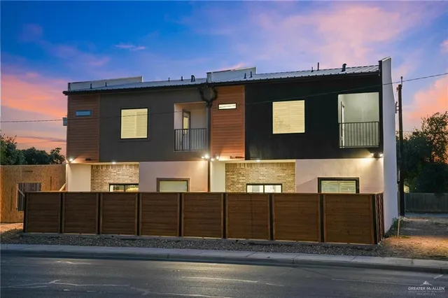 $325,000 | 818 South Bicentennial Boulevard, McAllen, TX 78501