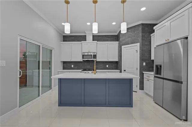 $325,000 | 818 South Bicentennial Boulevard, McAllen, TX 78501