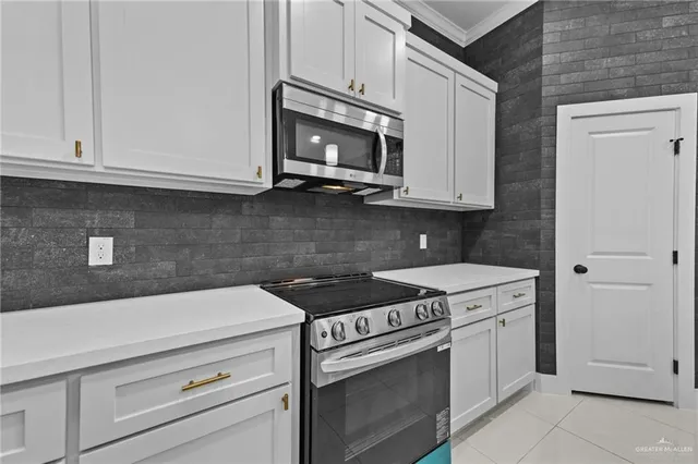 $325,000 | 818 South Bicentennial Boulevard, McAllen, TX 78501