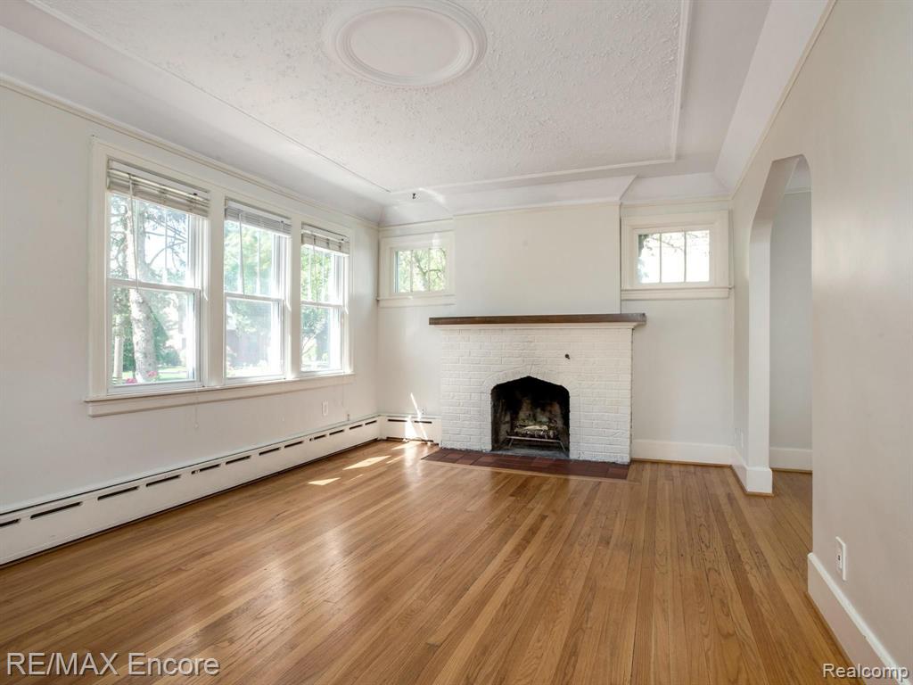 1628 Columbia Road Berkley, MI 48072 - Photo 5 of 15