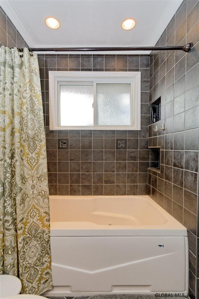 11 Johnson Road Colonie, NY 12110 - Photo 13 of 21 Photo 13