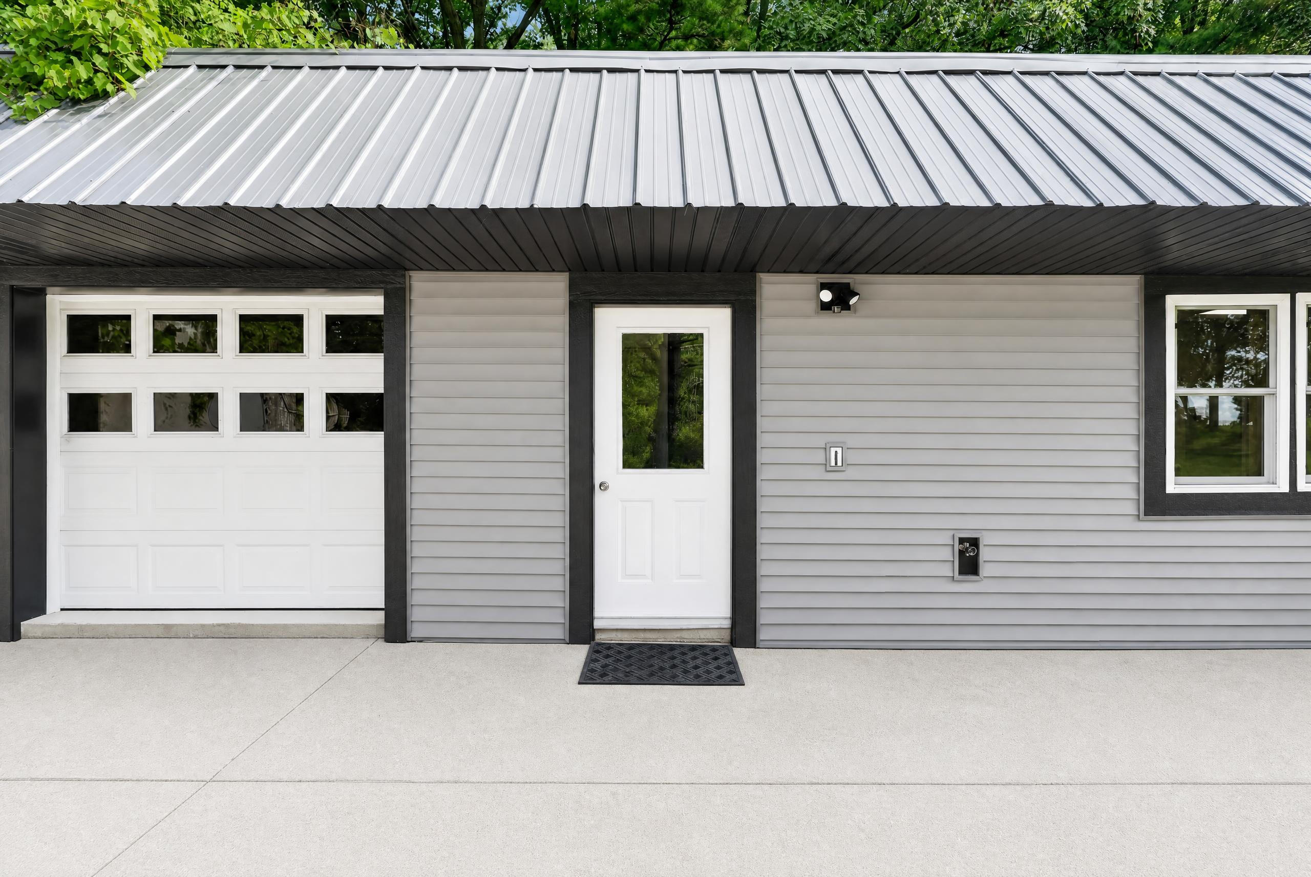 1166 North Long Road Pierson, MI 49339 - Photo 10 of 59 06-1166-N-Long-Rd-WindowStill-Photograph