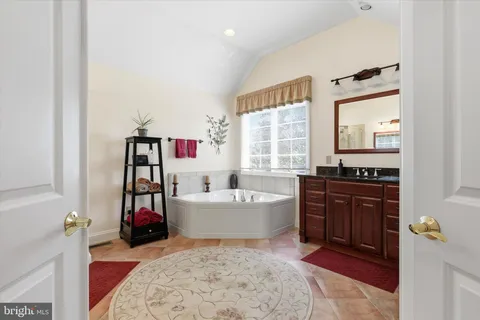 $1,200,000 | 583 Oakmont Drive East, Telford, PA 18969