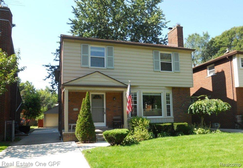 1979 Severn Road Grosse Pointe, MI 48236 - Photo 1 of 17 1979 Severn