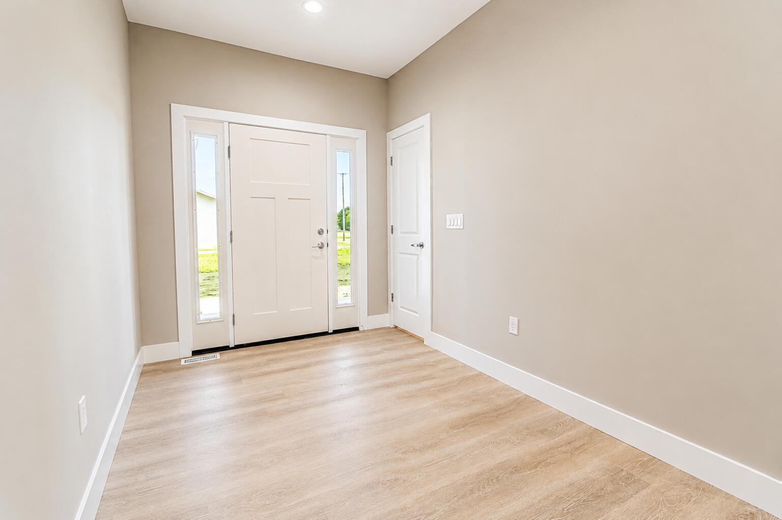 809 East Culver Road Knox, IN 46534 - Photo 6 of 17 1537x1023