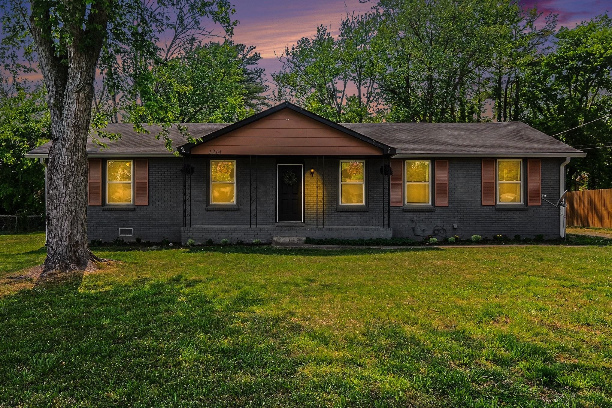 1214 Rutherford Street Murfreesboro, TN 37130 - Photo 3 of 32 Gallery Image 3