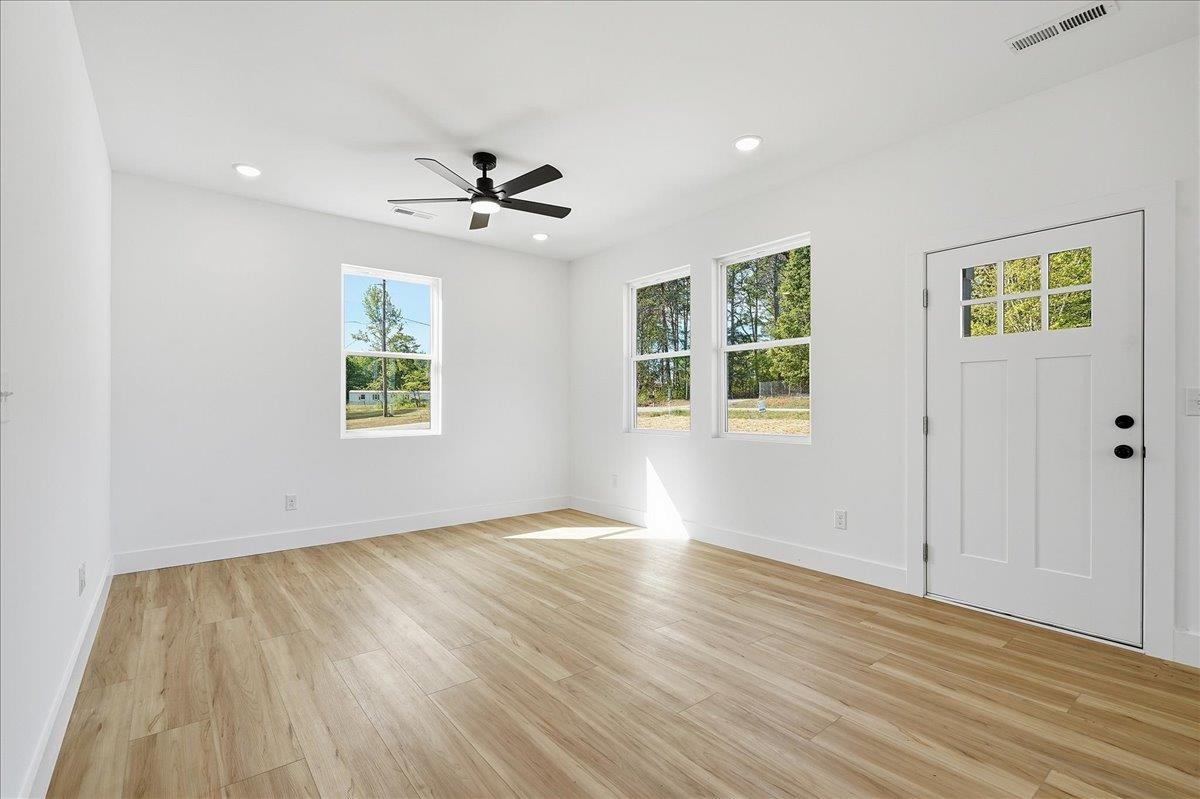 3664 Peachtree Road Inman, SC 29349 - Photo 8 of 31 Gallery Image 8