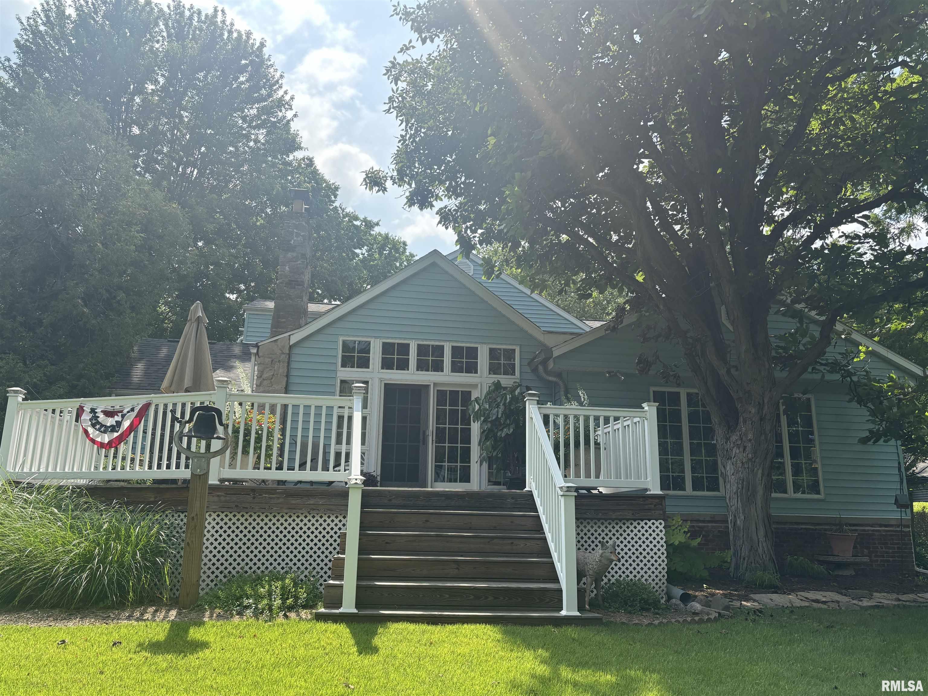 1504 West Lake Shore Drive Springfield, IL 62712 - Photo 4 of 14