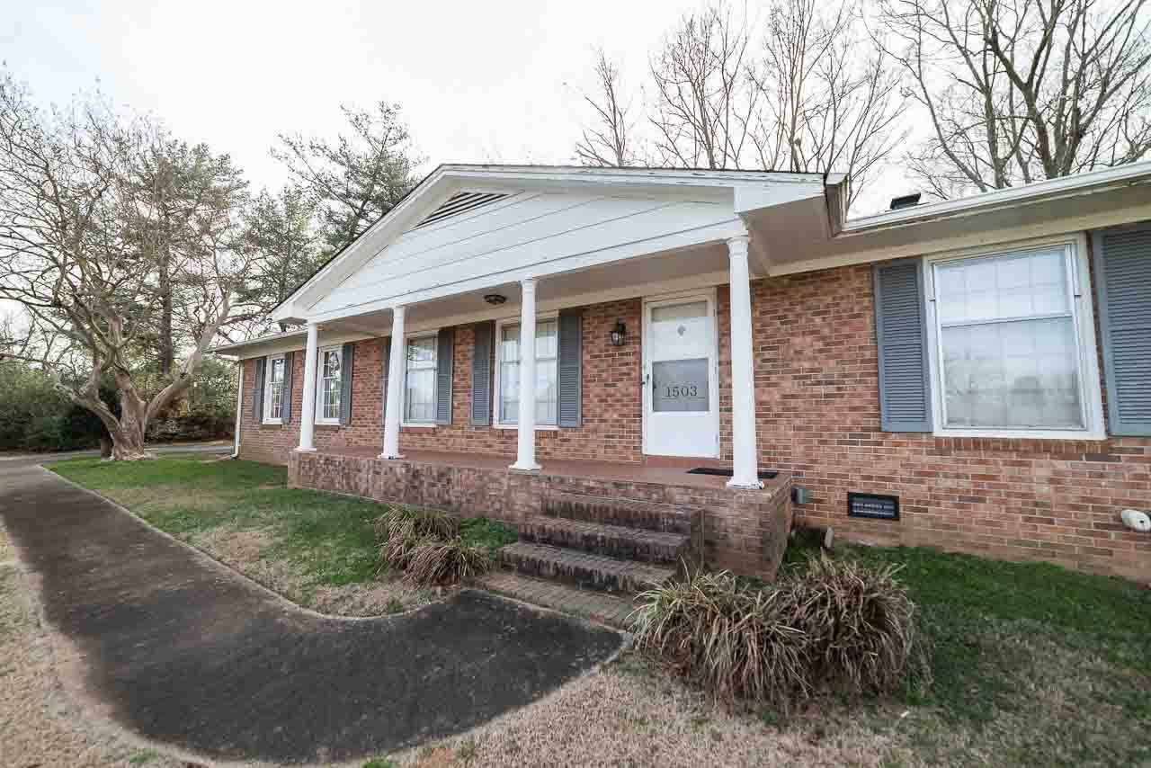 1503 West Rutledge Avenue Gaffney, SC 29341 - Photo 3 of 33