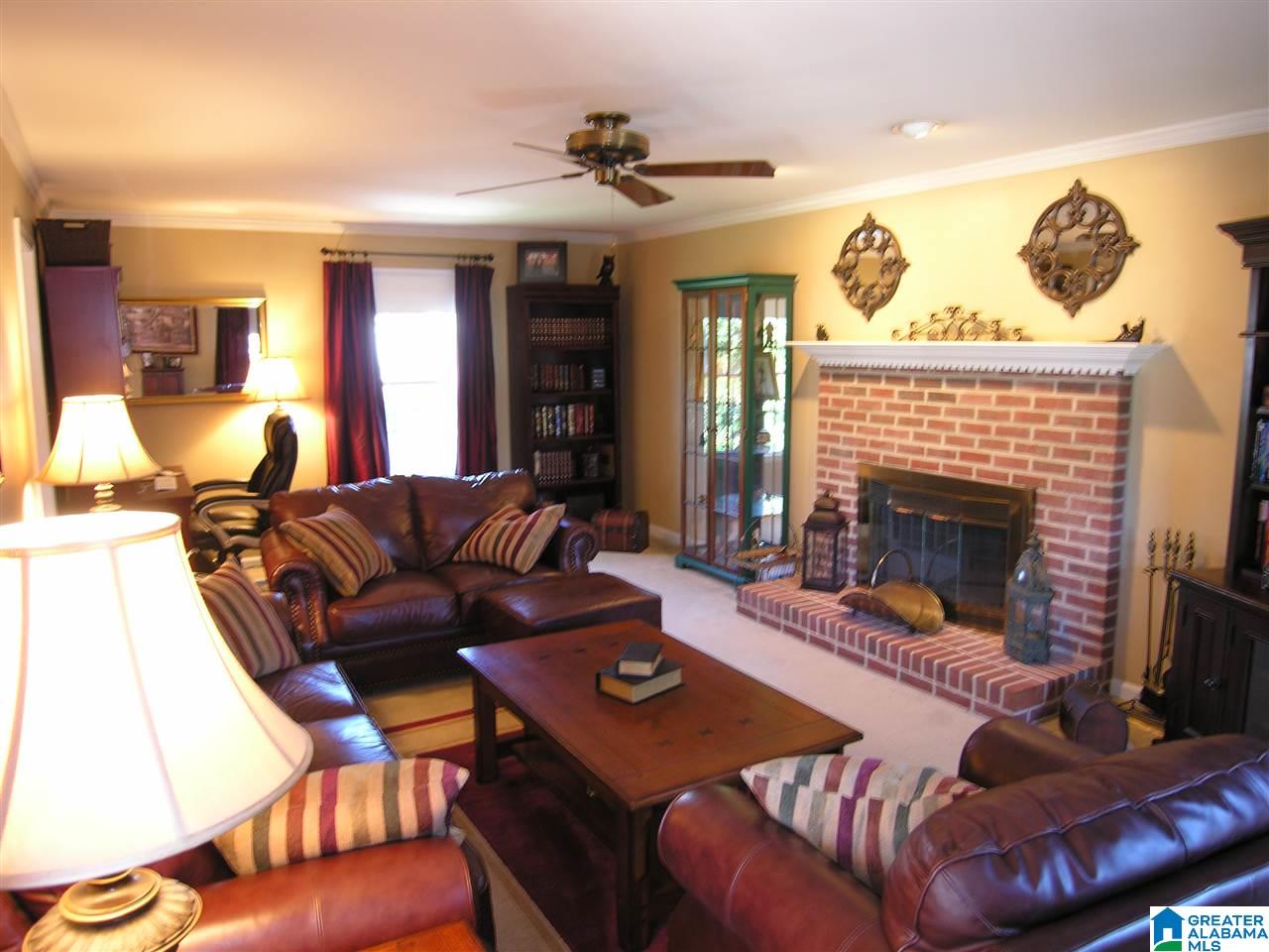 219 Southwood Road Birmingham, AL 35209 - Photo 4 of 37