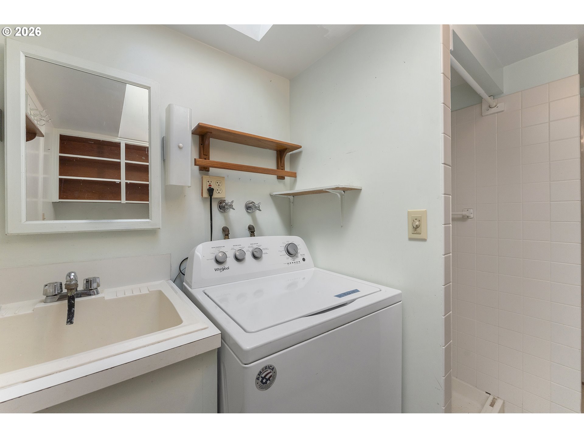 4355 Southwest 188th Avenue Beaverton, OR 97078 - Photo 21 of 42 a utility room with dryer and washer