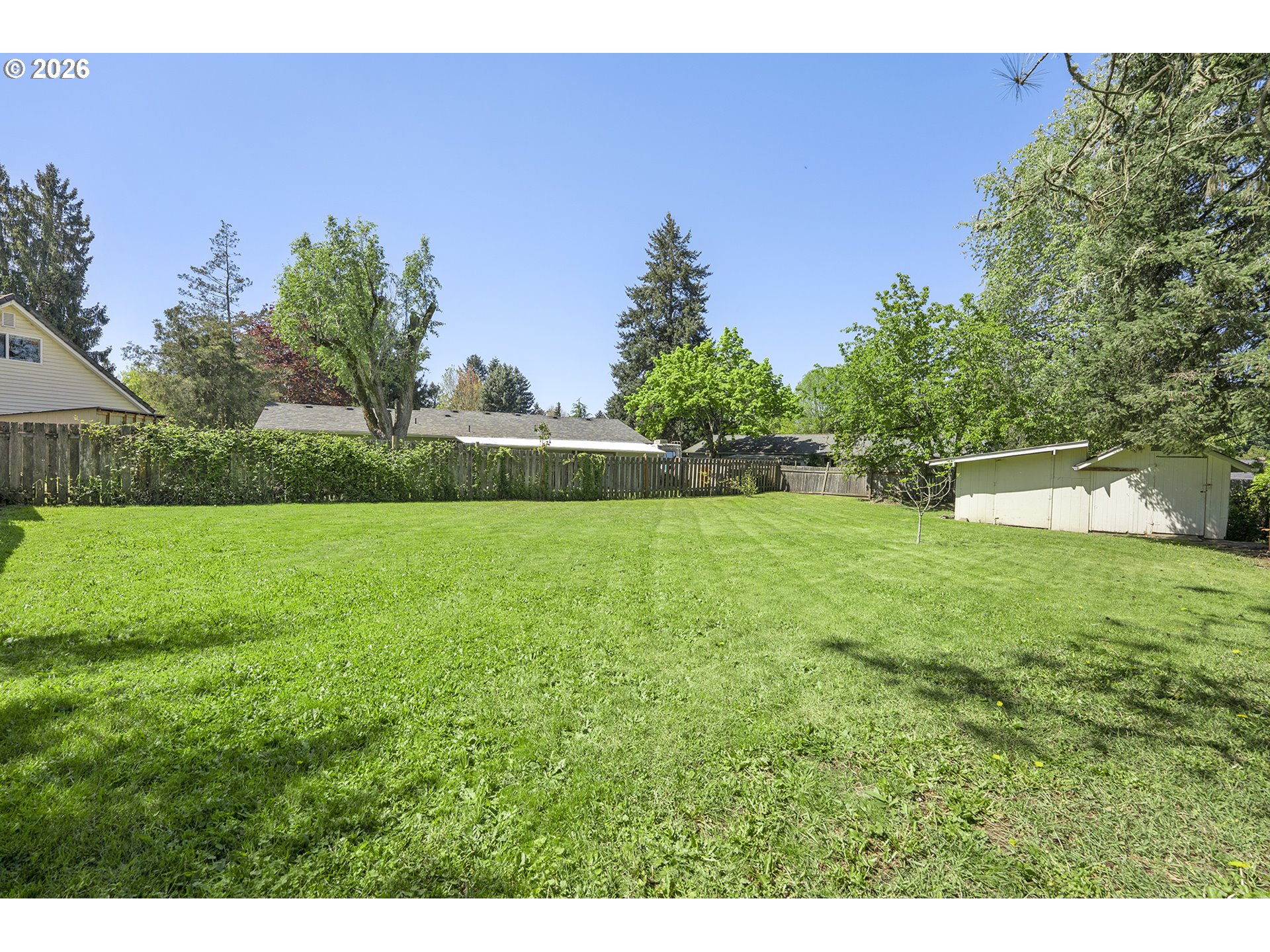 4355 Southwest 188th Avenue Beaverton, OR 97078 - Photo 34 of 42 a view of a garden