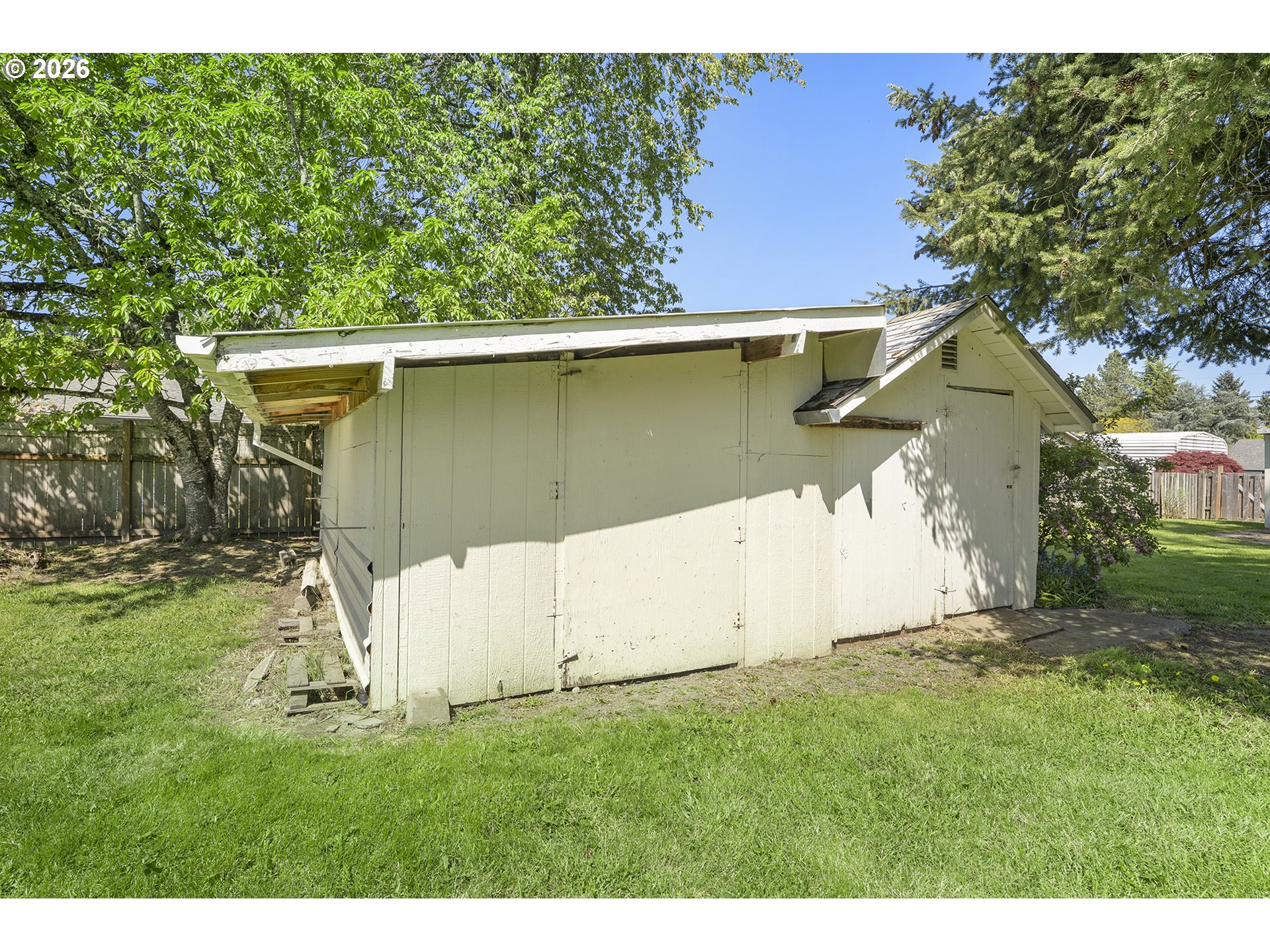 4355 Southwest 188th Avenue Beaverton, OR 97078 - Photo 38 of 42 a view of a backyard