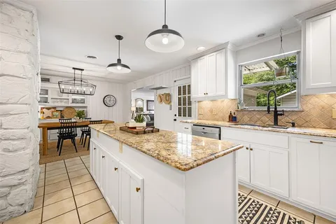 $875,000 | 10405 Lake Gardens Drive, Dallas, TX 75218
