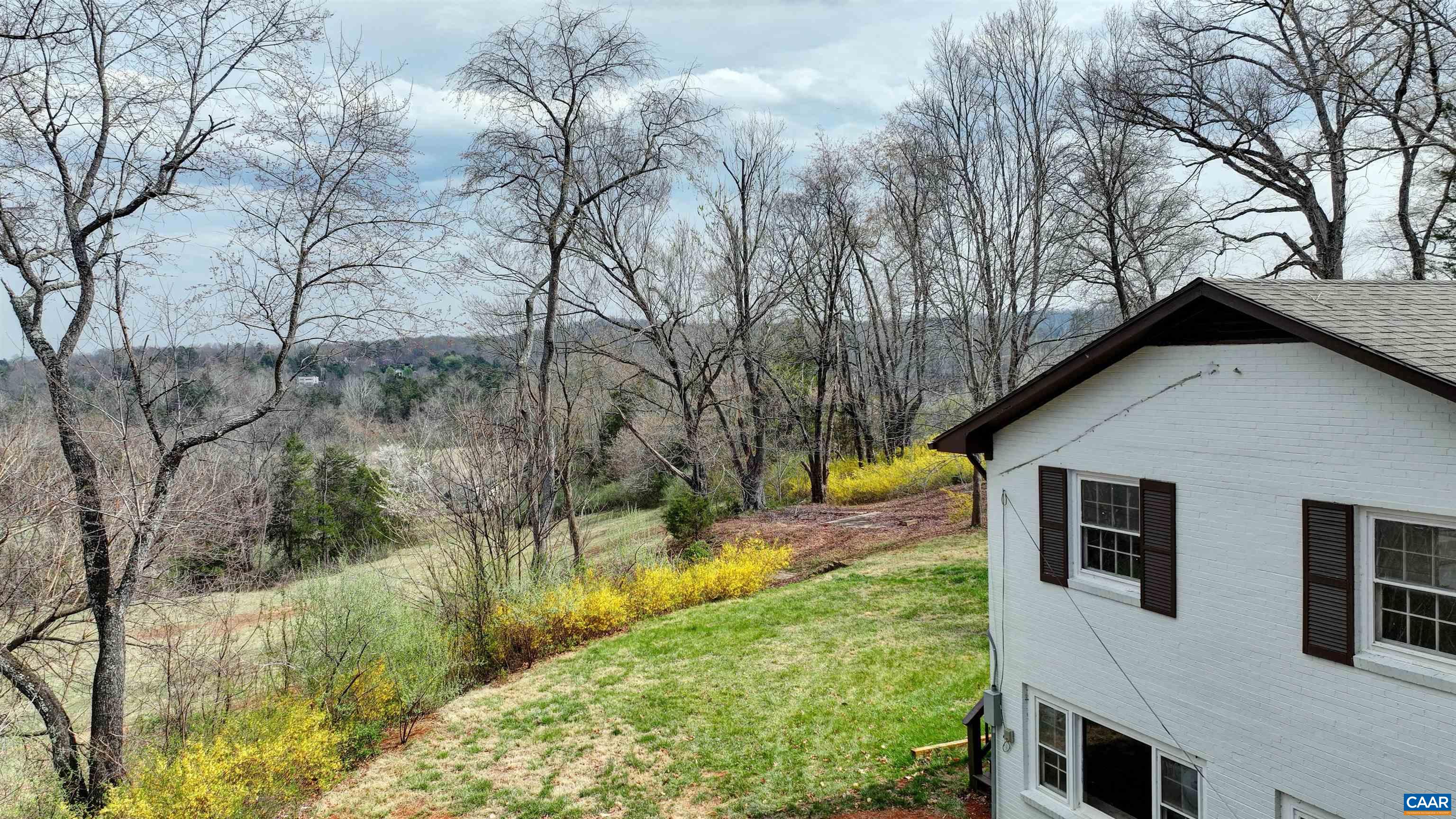 2222 Croydon Road Charlottesville, VA 22901 - Photo 4 of 15