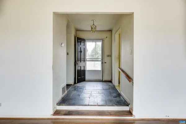 $695,000 | 2222 Croydon Road, Charlottesville, VA 22901