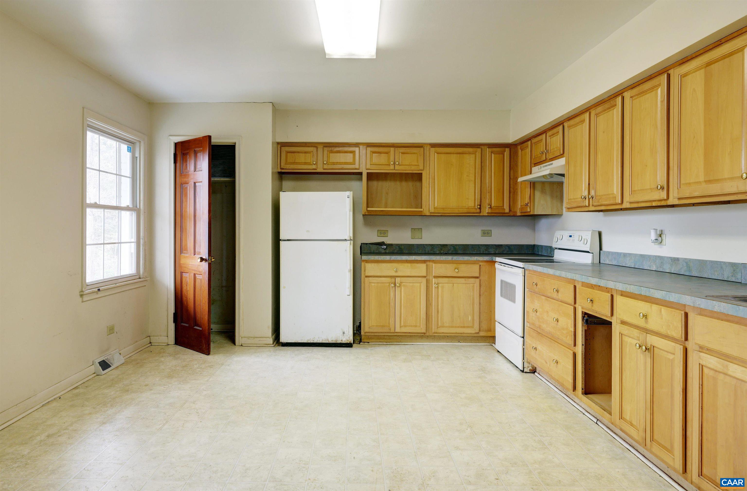 2222 Croydon Road Charlottesville, VA 22901 - Photo 6 of 15