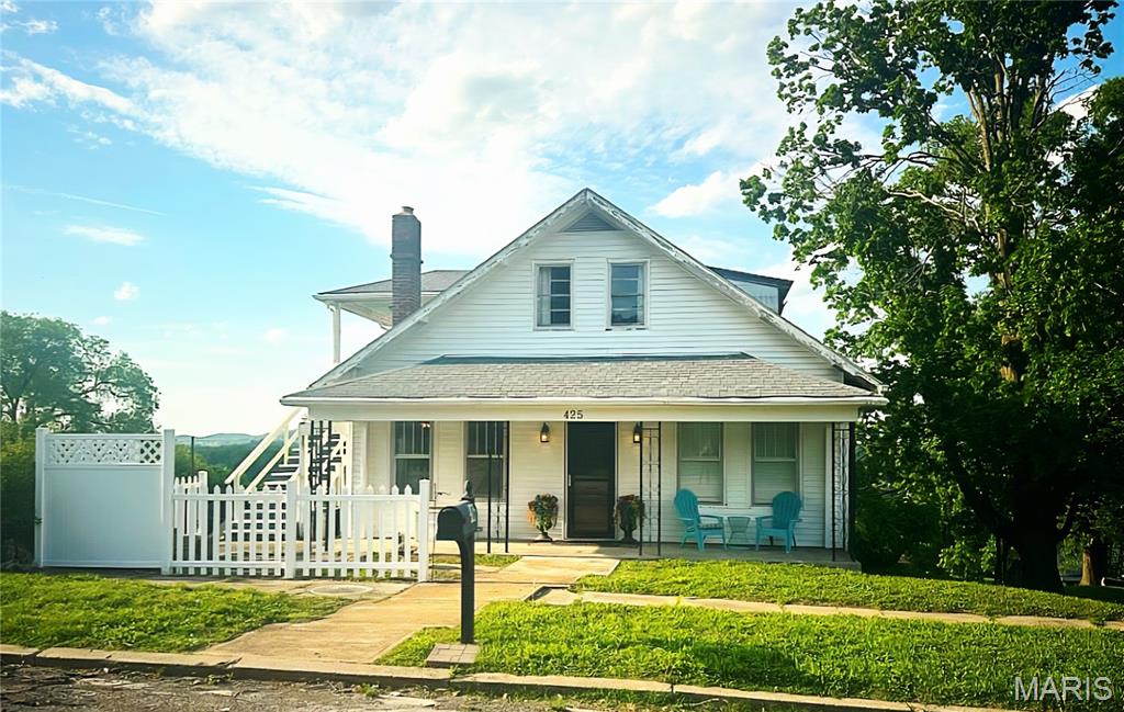 423 East 3rd Street Hermann, MO 65041 - Photo 1 of 32