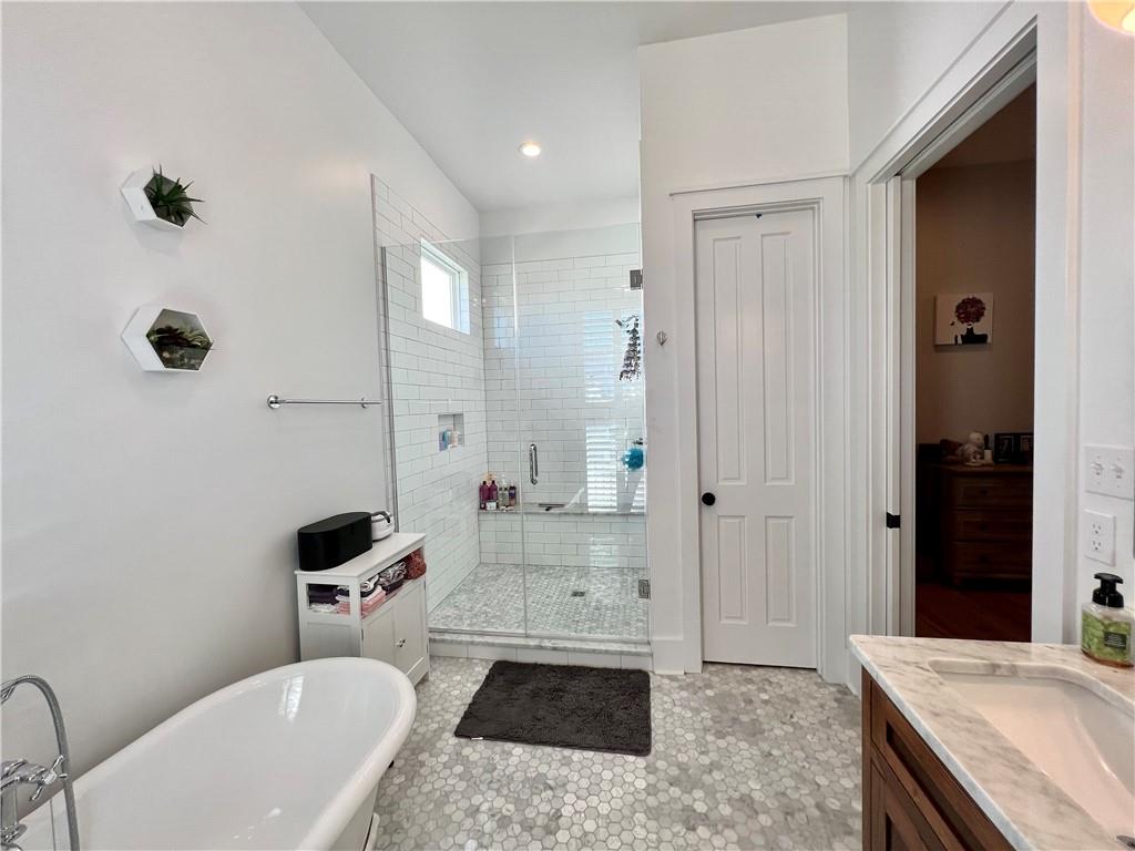 206 Hubbell Road New Orleans, LA 70114 - Photo 10 of 21 Gallery Image 10