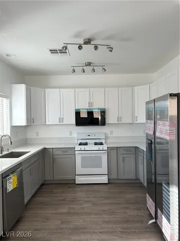 $1,950 | 8261 Amtrak Express Avenue, Las Vegas, NV 89131