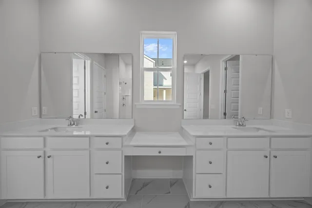 $3,850 | 1010 Yucca Street, Summerville, SC 29485