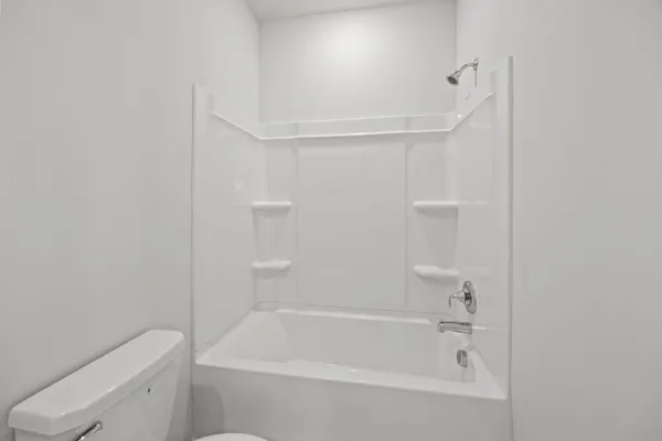 $3,250 | 1010 Yucca Street, Summerville, SC 29485
