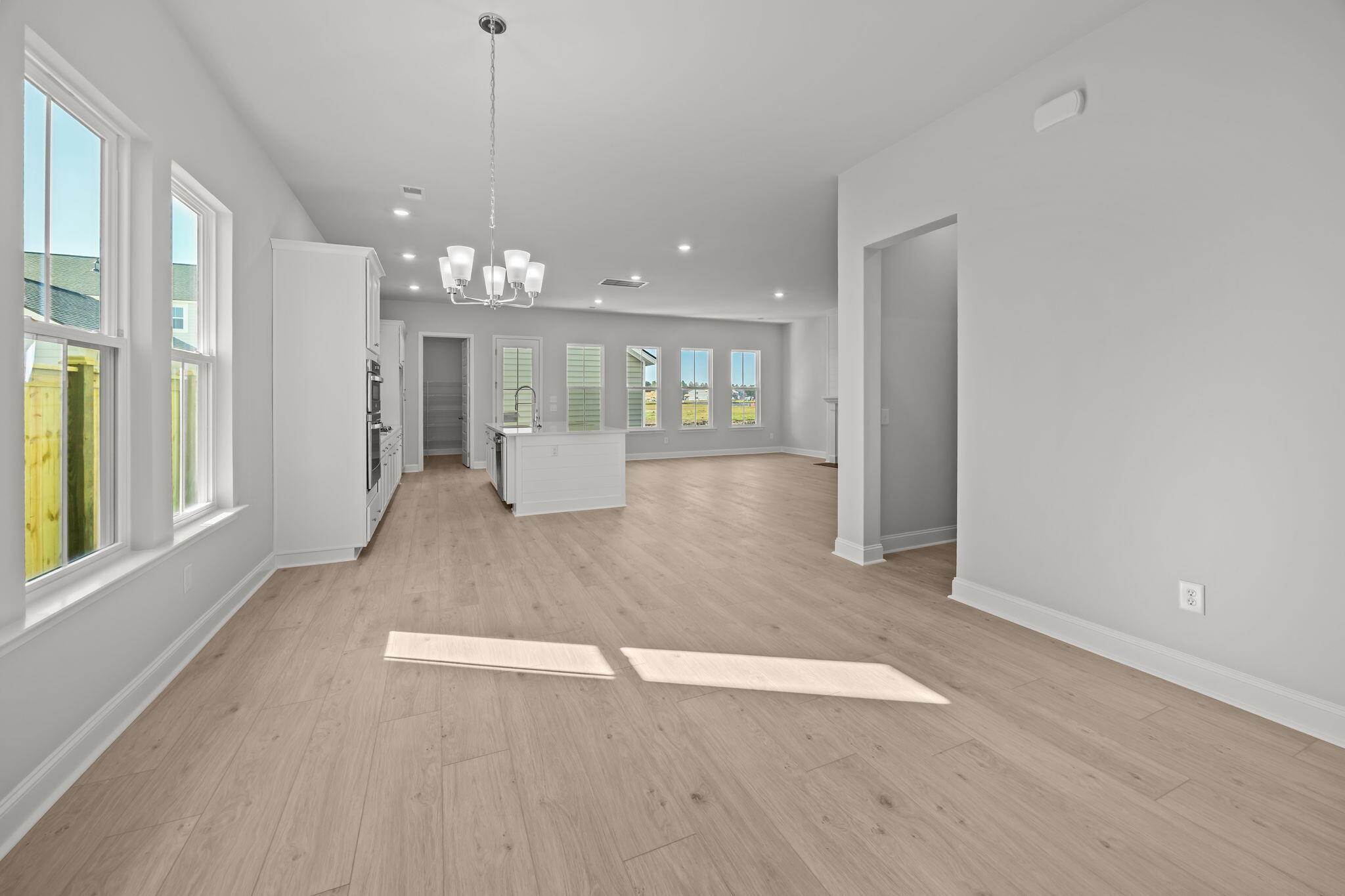 1010 Yucca Street Summerville, SC 29485 - Photo 5 of 65 4-web-or-mls-470A9654