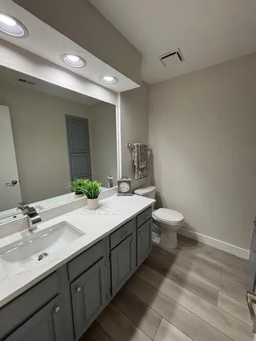 $175,000 | 1104 Riverchase Lane, Unit 204, Arlington, TX 76011