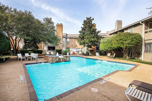 $167,500 | 1104 Riverchase Lane, Unit 204, Arlington, TX 76011