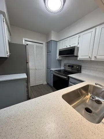 $175,000 | 1104 Riverchase Lane, Unit 204, Arlington, TX 76011