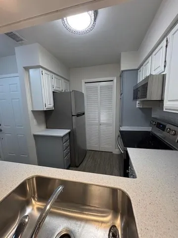 $175,000 | 1104 Riverchase Lane, Unit 204, Arlington, TX 76011