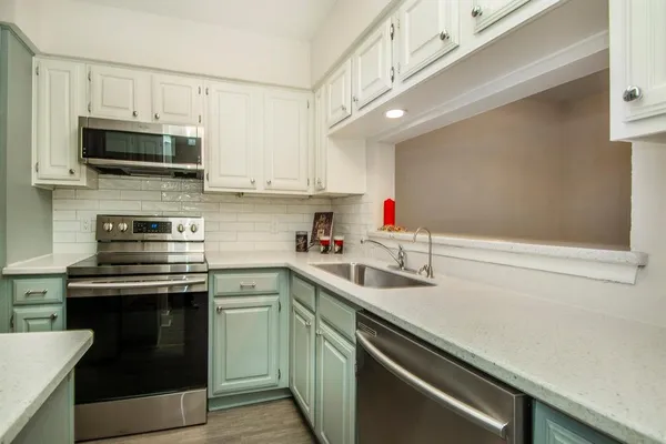 $167,500 | 1104 Riverchase Lane, Unit 204, Arlington, TX 76011