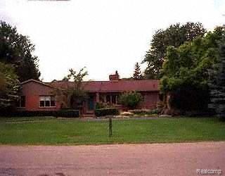 5716 Roundhill Road Bloomfield Hills, MI 48301 - Photo 1 of 1 Listing Image