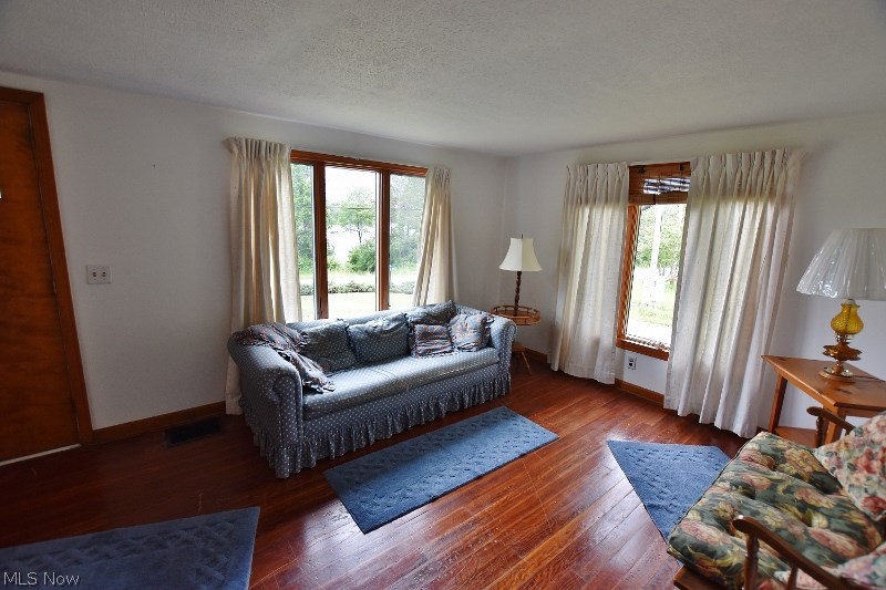 7044 Forest Road Southwest Dellroy, OH 44620 - Photo 19 of 32 Gallery Image 19