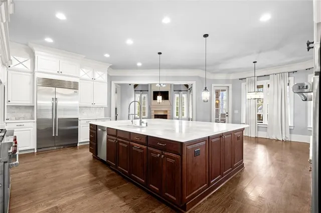 $2,888,000 | 4822 Ipswich Glen, Suwanee, GA 30024