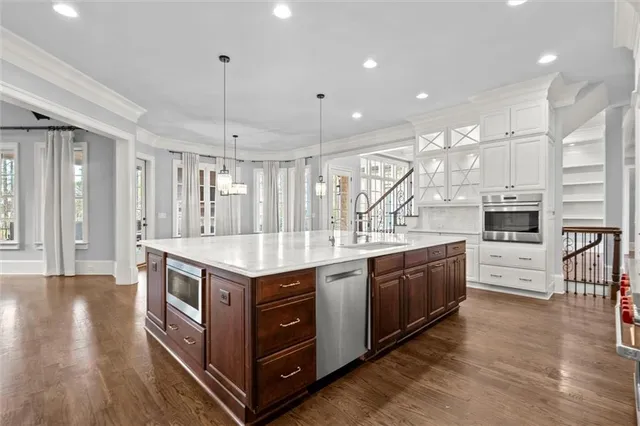 $2,888,000 | 4822 Ipswich Glen, Suwanee, GA 30024