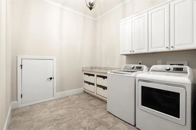 $2,888,000 | 4822 Ipswich Glen, Suwanee, GA 30024