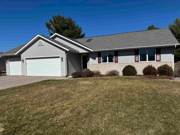 $359,900 | 2070 Cobblestone Court, Beloit, WI 53511