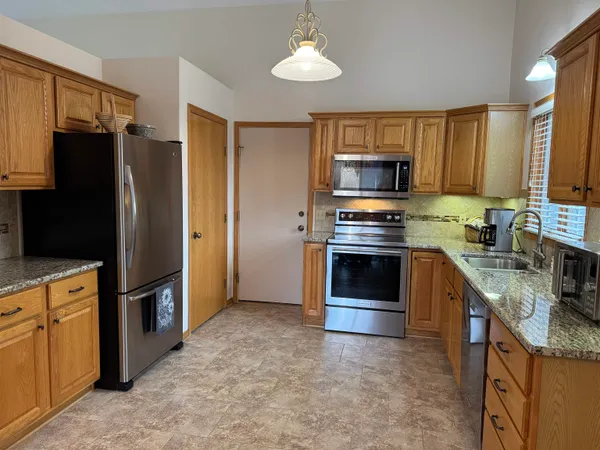 $359,900 | 2070 Cobblestone Court, Beloit, WI 53511