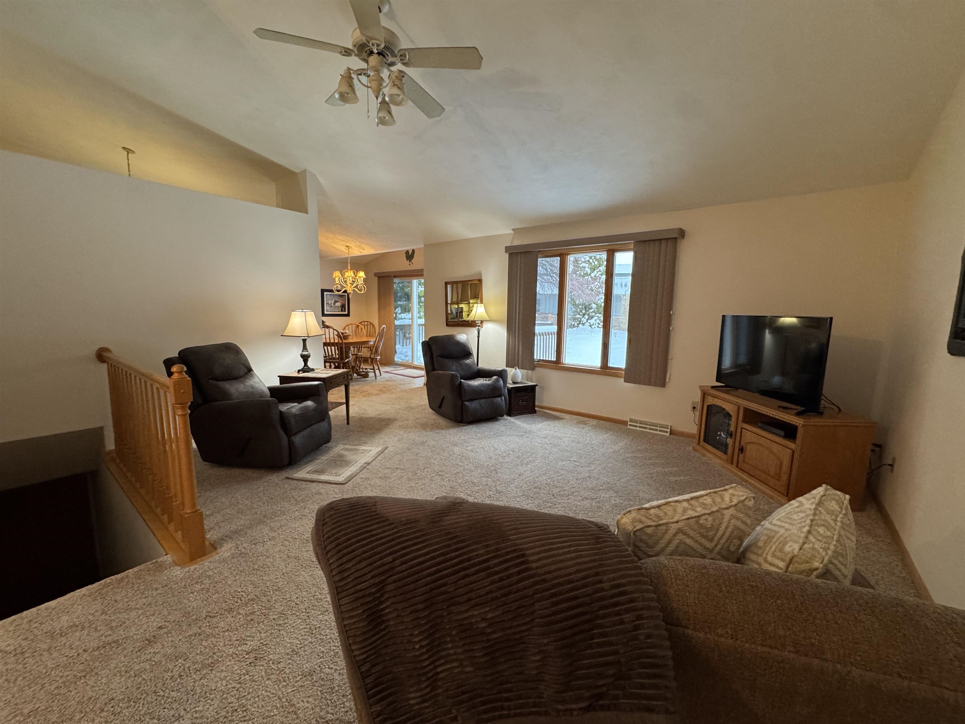 2070 Cobblestone Court Beloit, WI 53511 - Photo 18 of 33